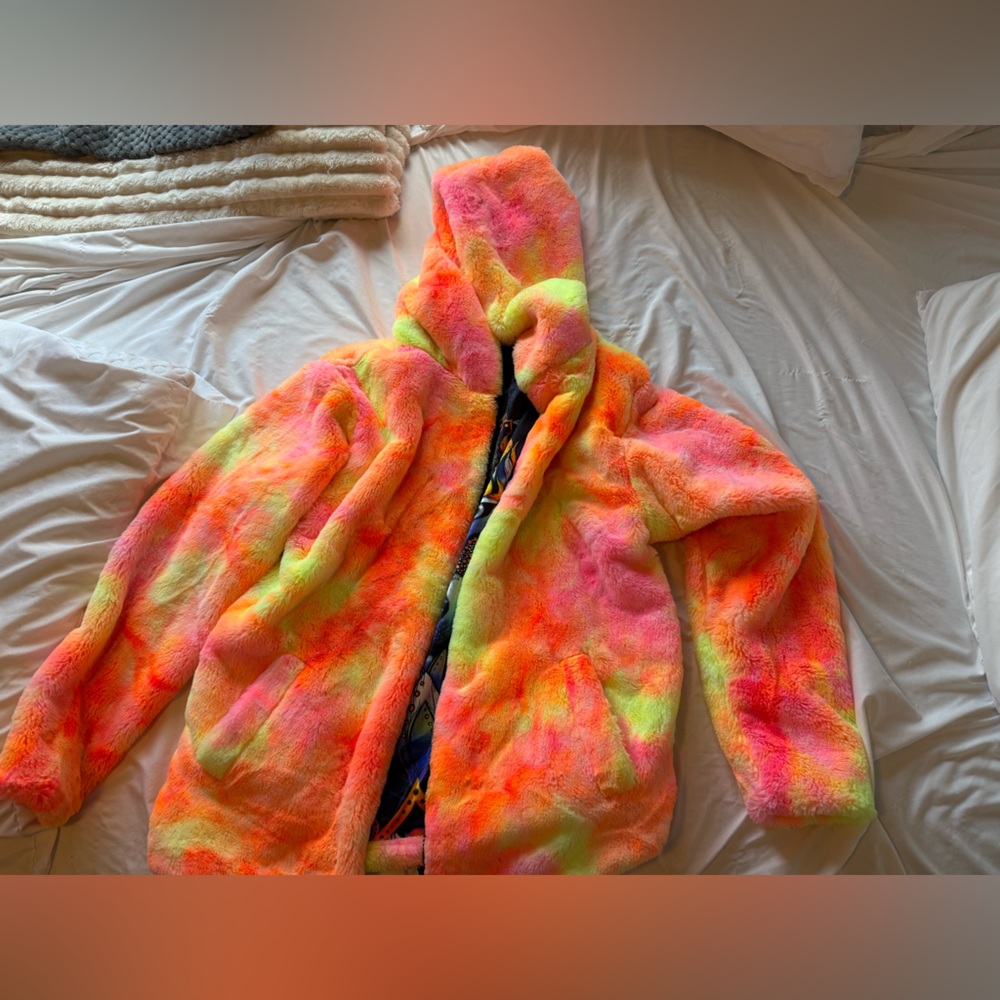 Liquid dream art coat